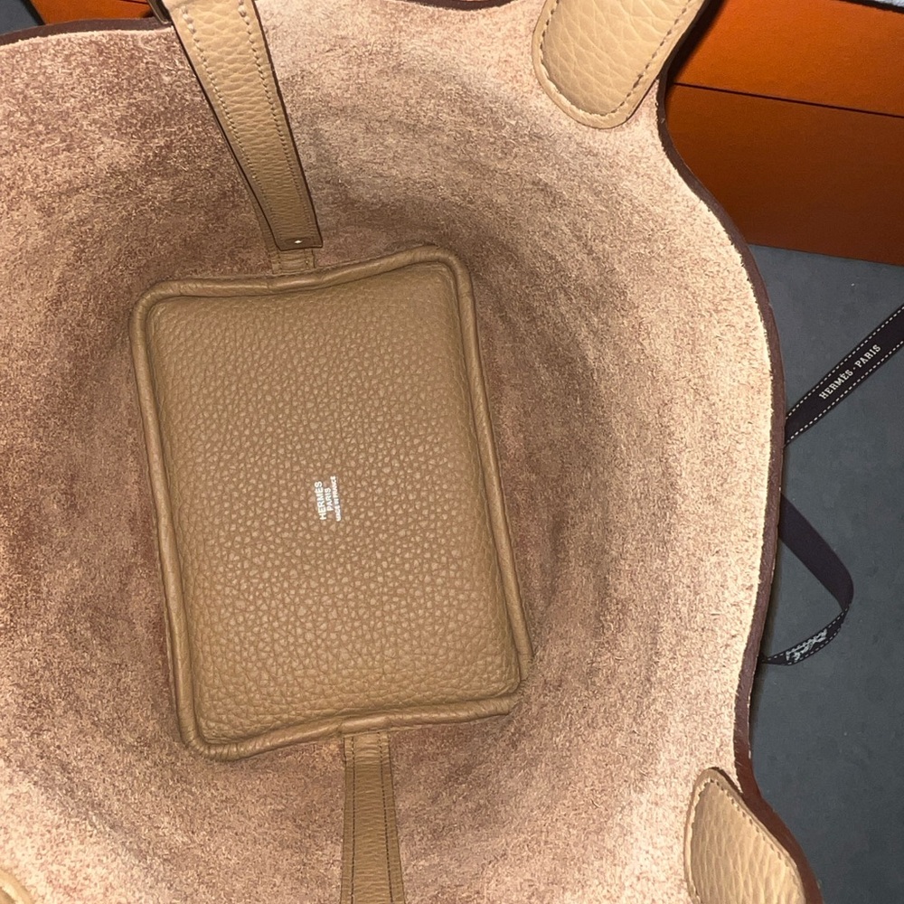 Hermes Picotin 18 Biscuit Palladium haredwarw Tan Pebbled Leather Tote - Picture 9 of 16